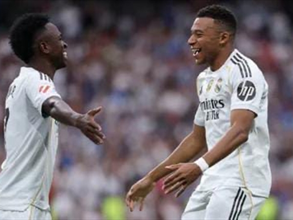 ريال مدريد وليفربول وبايرن ميونخ يحتفظون بصدارتهم بالعلامة الكاملة..