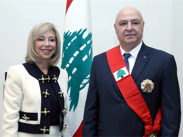 الرئيس عون واللبنانية الأولى غادرا الى نيويورك