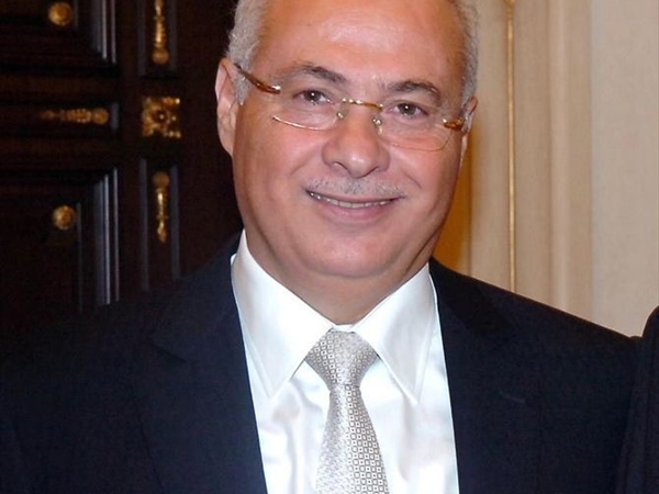 هو وهي 13-9-2025