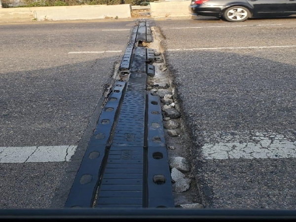 تحذير من خطر على الطرقات!