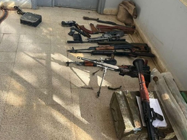 توقيف عصابة تتاجر بالأسلحة