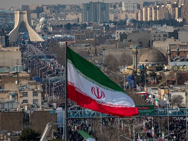 إيران تكشف ما طلبته أميركا.. وتؤكد أن العقوبات أرحم