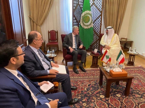 رجي يلتقي وزيري خارجية الكويت ومصر: الحل في أن يكون السلاح حصريًا بيد الدولة