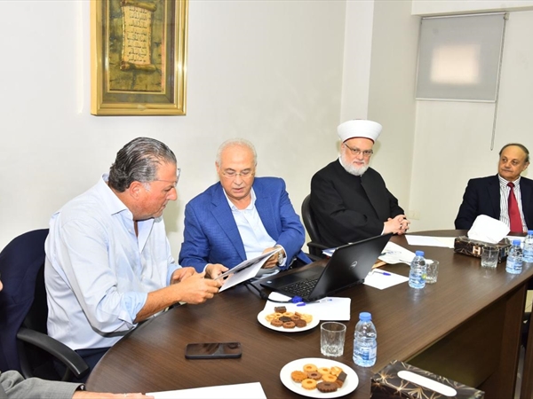 شقير زار المركز الإسلامي - عائشة بكار مشيداً بدوره في خدمة المجتمع