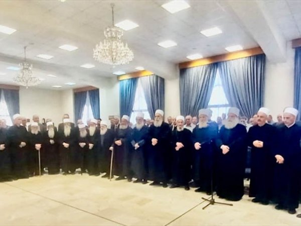 شيخ العقل: تصدَّينا لمحاولات ضرب أصالتنا العربية الإسلامية