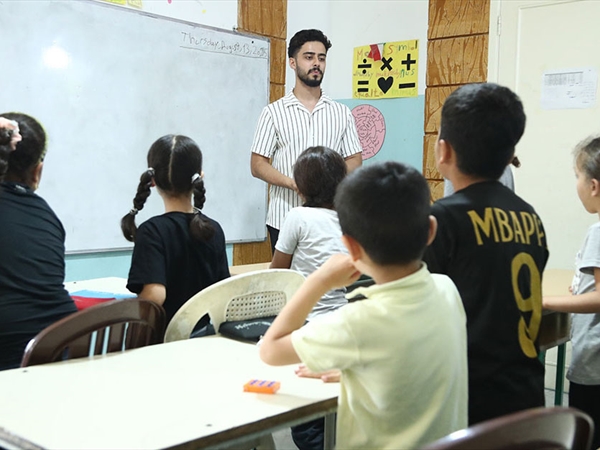 صندوق قطر للتنمية و«علم لأجل لبنان» يطلقون مبادرة لدعم 23 ألف طالب بلبنان