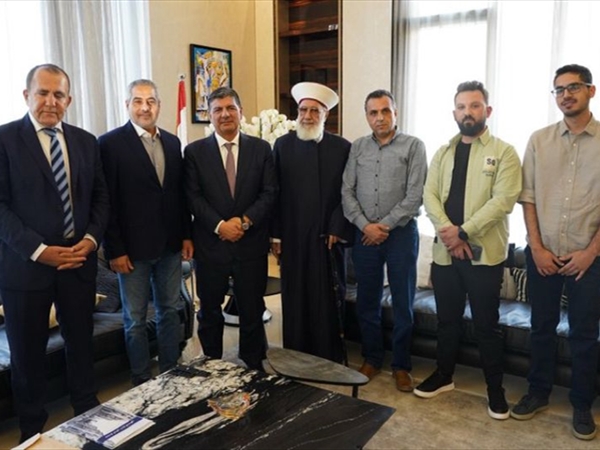 بهاء الحريري يواصل لقاءاته مع فاعليات اجتماعية ودينية في بيروت