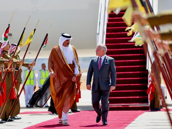 قمة قطرية أردنية في عمان