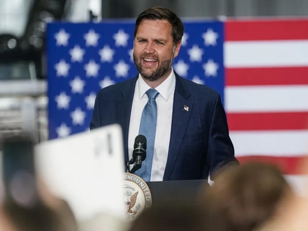 الإغلاق يلوح في أفق البيت الأبيض