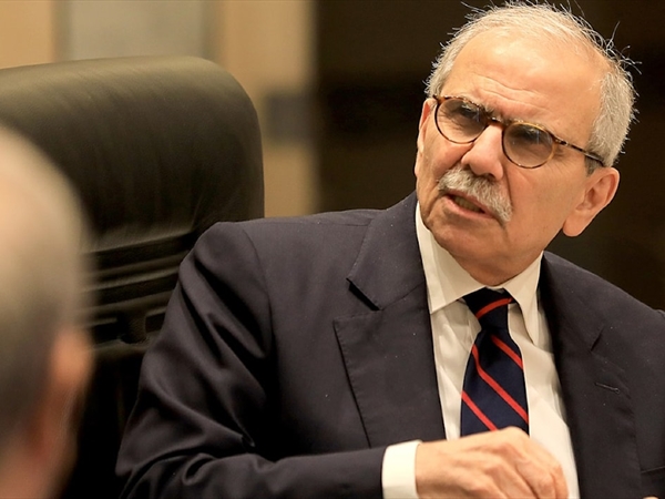 نواف سلام.. رجل الدولة تحت حصار الدويلة