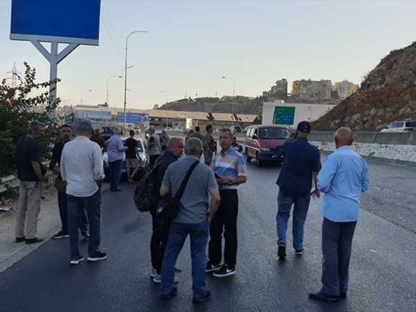 إعتصام للعسكريِّين المتقاعدين إحتجاجاً على غلاء المعيشة وصرف مستحقاتهم