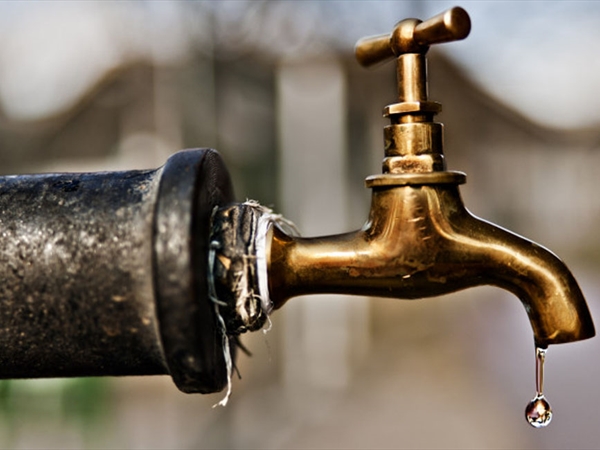 المياه في العرض والطلب