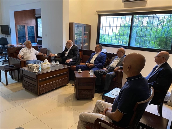 سعد يلتقي وفد الناصريِّين برئاسة حمدان