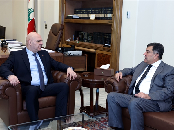 عون: المشكلة في تغليب المصلحة الخاصة على العامة
