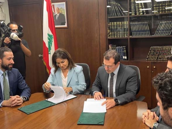 «الشؤون الاجتماعية» ووزارة الدولة لشؤون التكنولوجيا توقِّعان مذكرَّة تفاهم لإطلاق التحوُّل الرقمي في القطاع الاجتماعي