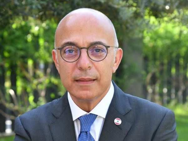 مجموعة موانئ دبي العالمية توسِّع حضورها في المشرق العربي بتعيين السفير فؤاد دندن مديراً إقليمياً في لبنان