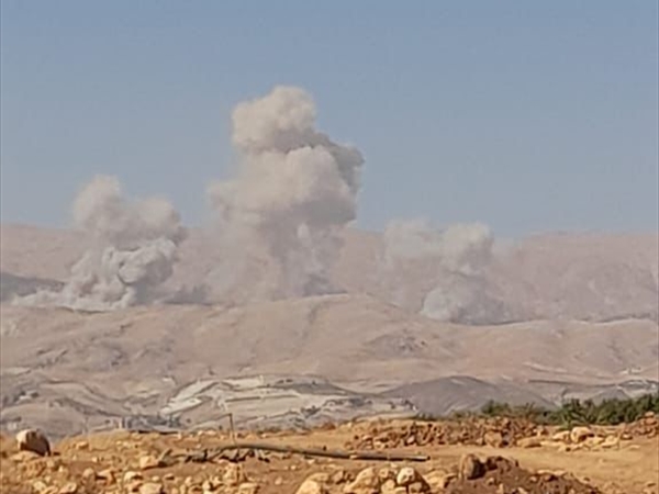 غارات جوية مكثّفة استهدفت جرود جنتا وشمسطار في البقاع