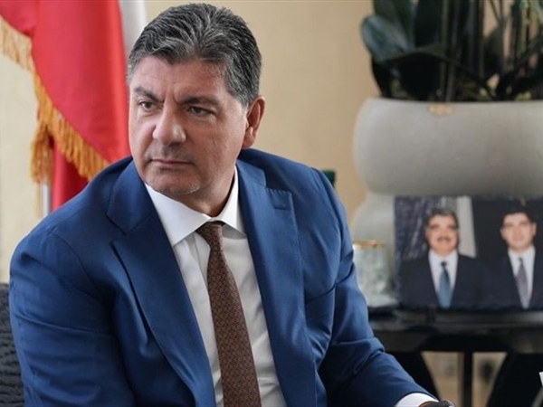 بهاء الحريري يُعيد إنتاج «الحريرية» بمفاهيم عصرية جامعة وواقعية