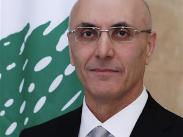 هو وهي 15-10-2025