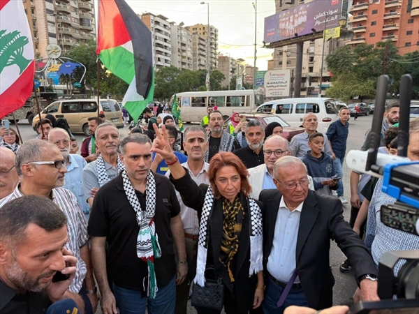 عودة مشرفة للمناضلة لينا الطبال إلى طرابلس بعد الإفراج عنها من سجون الاحتلال