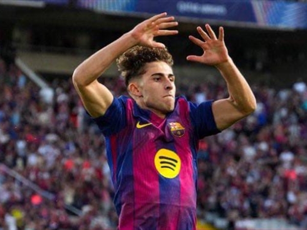 برشلونة "يفش خلقه" بسداسية مزقت شباك اولمبياكوس بينها هاتريك للوبيز..
