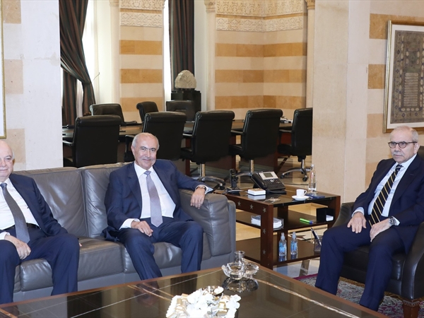 سلام عرض مع مخزومي المستجدات وشؤون بيروتية والتقى وفوداً مؤيّدة «مواقفه المسؤولة ورؤيته الوطنية»