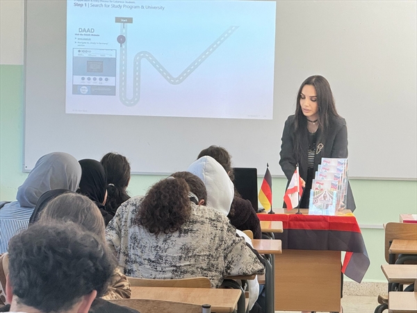 الدكتورة ريمُ حجيج ورحلةَ التوجيهِ والإرشادِ نحو الجامعاتِ الألمانية