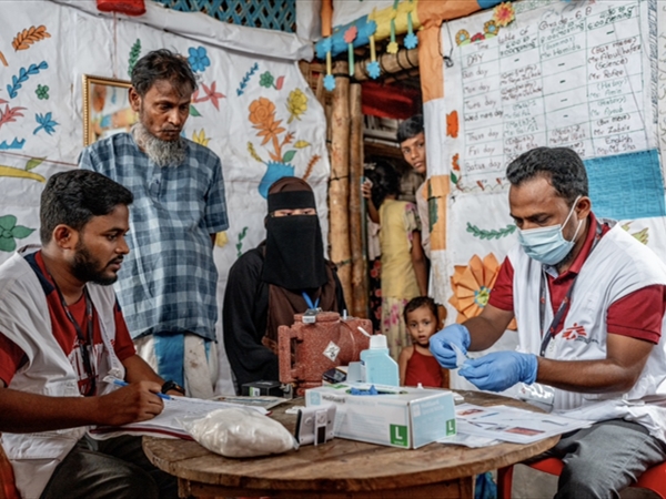 "أطباء بلا حدود": مئات الآلاف من الروهينجا يواجهون تهديدات مستمرة بالعنف وتناقص المساعدات