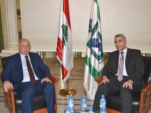 وزير العمل يزور بلدية طرابلس