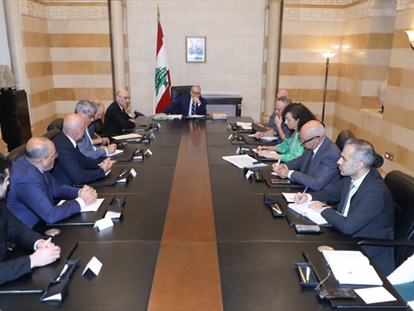 سلام ترأس اجتماعاً بحث في تنظيم السير وإدارة النفايات في بيروت