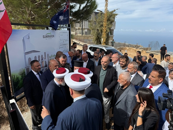 السفير الأوسترالي يدشن البيت الأوسترالي الثقافي ومسجداً في الميرادور المنية