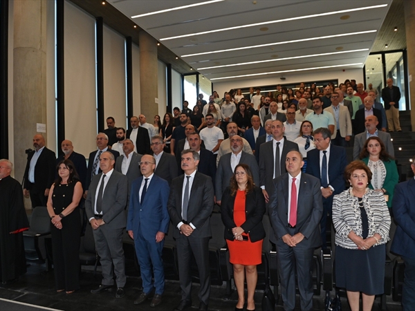 لقاء تشاوري حول خطة «إعادة تكوين إدارات الدولة ومؤسساتها 2030»