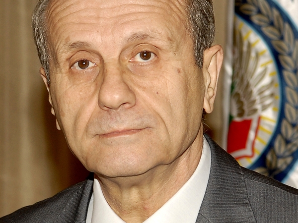 هو وهي 2-10-2025