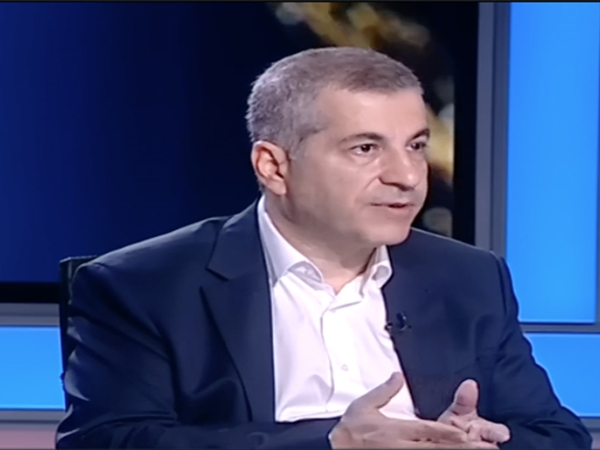 مدير العمليات في هيئة «أوجيرو» يوجِّه انتقاداً لاذعاً لرخصة خدمات [...]