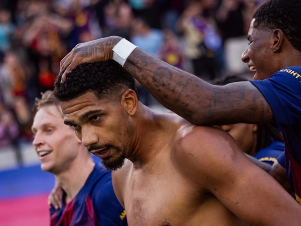 انتصارات لبرشلونة وارسنال وسيتي وبايرن وسقوط نابولي..