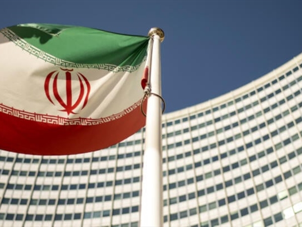 إيران: القيود انتهت.. نبقى ملتزمين بالدبلوماسية