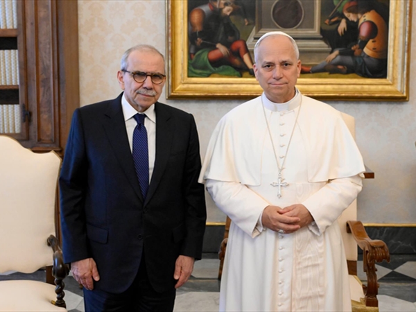 لقاء بين سلام والبابا... وحدة لبنان وحريته حق لأبنائه جميعاً