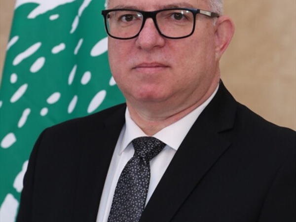 هو وهي 9-10-2025