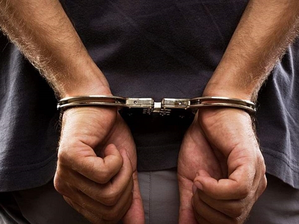 مرافق نبيل بدر تحت التوقيف..ما القصة؟