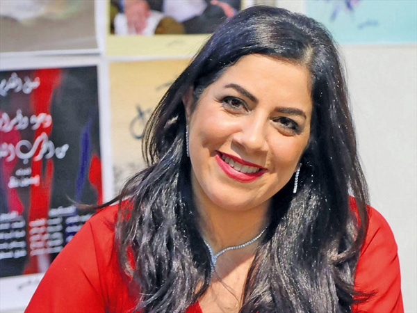 هو وهي 19-11-2025