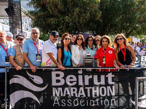 برعاية  السيدة الأولى.. 10 آلاف ركضوا في جونية بسباق السيدات..