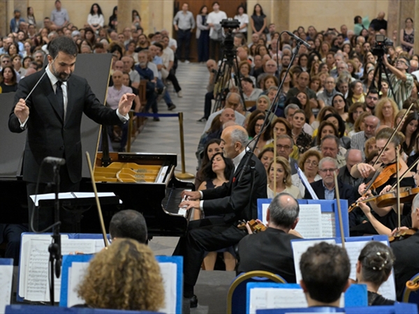 عبد الرحمن الباشا قصيدة البيانو السابعة مع الفلهارمونية : ثالوث الإبهار بين الباشا والأوركسترا وبعلبكي