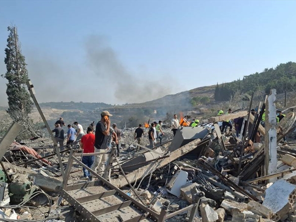 الغارة على⁧ العباسية⁩ استهدفت تجمعاً لمعمل حديد ومنشرة خشب