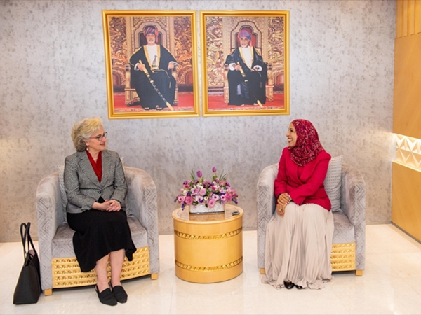 كرامي بدأت زيارة لعُمان تعزيزاً للتعاون التربوي: تطوير المناهج والتحوُّل [...]