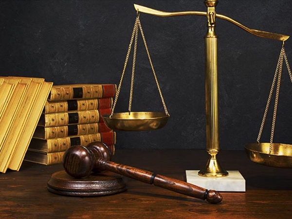 مواطن وقانون