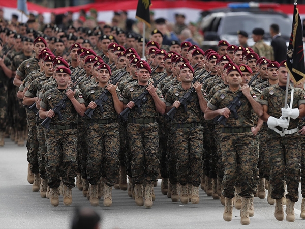 تهديدات بالجملة وردود بالمفرق