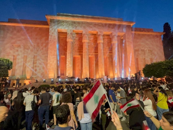 بيروت تحتفل بالاستقلال بحضور آلاف اللبنانيين: رسالة حياة ووحدة من قلب العاصمة