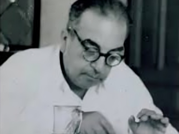 عمر الفضيحة ثلاثة أيام!