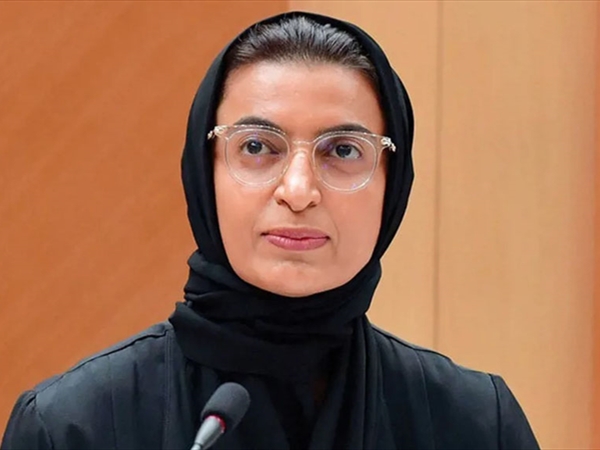 هو وهي 17-11-2025