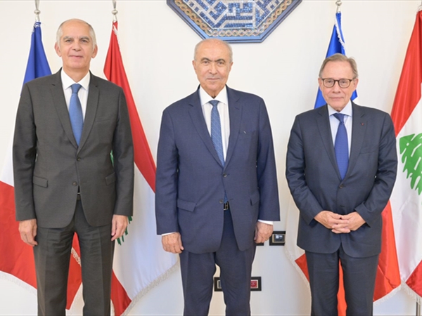 مخزومي: البلد يقف اليوم على شفير هاوية عميقة.. لا يمكن لسيادة القانون أن تزدهر في ظل السلاح